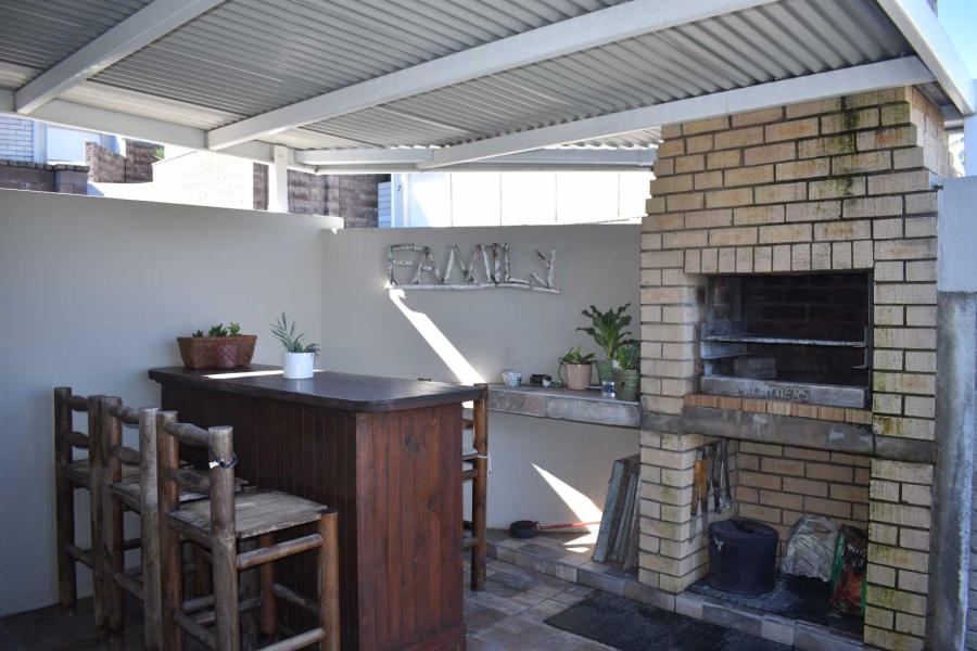3 Bedroom Property for Sale in Nahoon Valley Park Eastern Cape